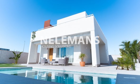 Detached Villa - Nueva construcción  - Pilar de La Horadada - NRE 2094