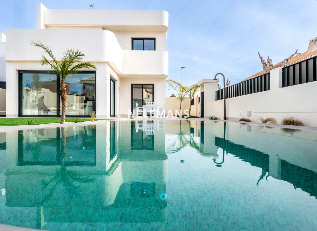 Nouvelle construction - Detached Villa - Roldan