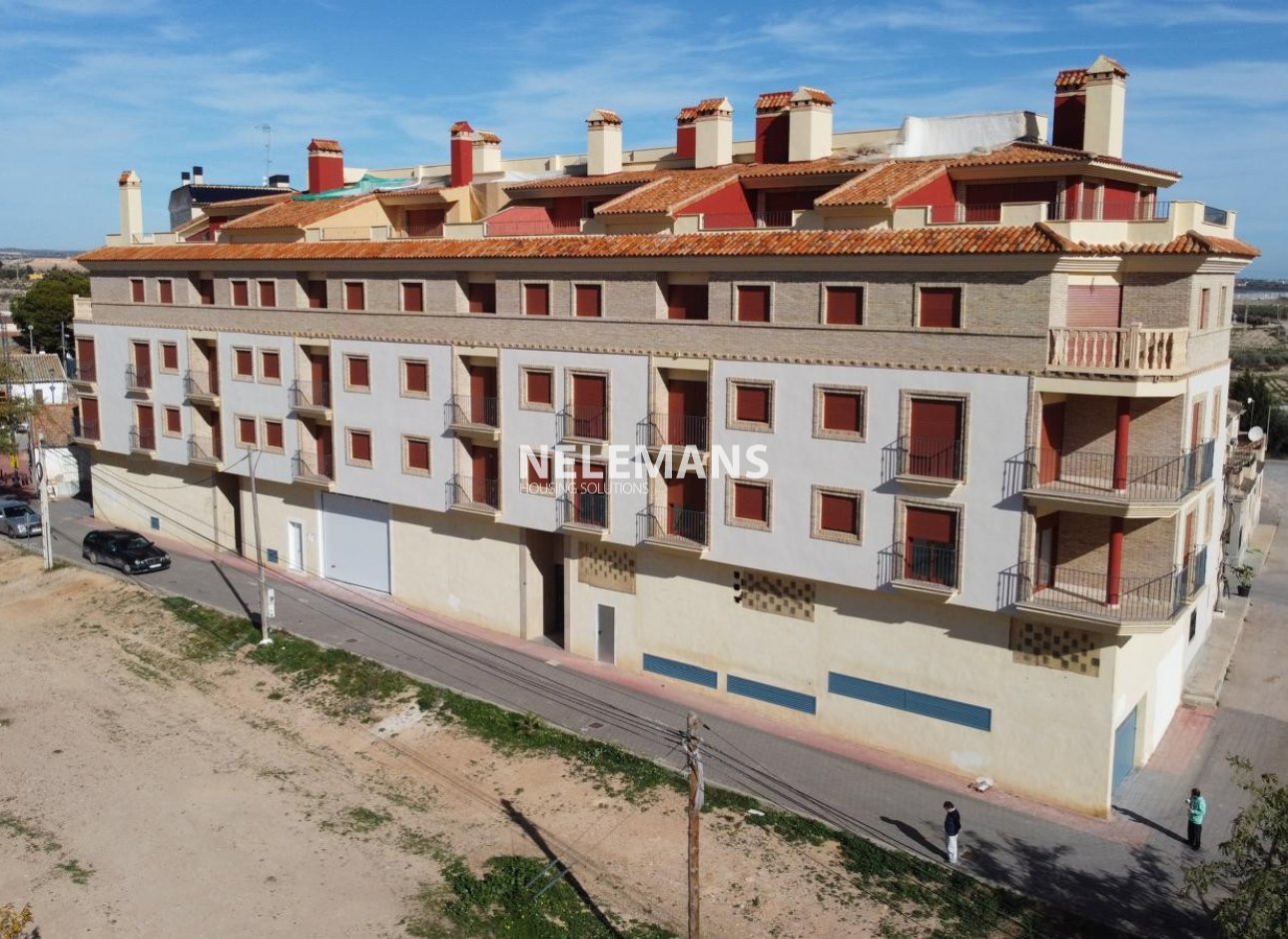 Resale - Apartment - Avileses