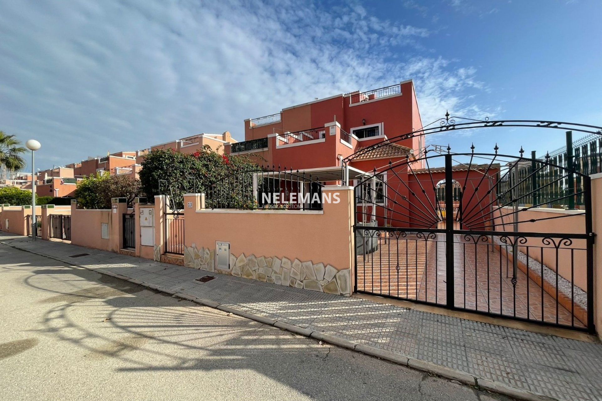 Reventa - Semi Detached - Los Montesinos - Centro