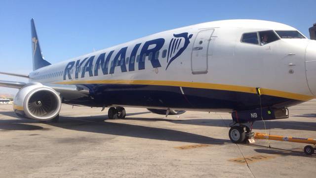 Nieuws: Ryanair annuleert 2.000 vluchten om de punctualiteit te verbeteren