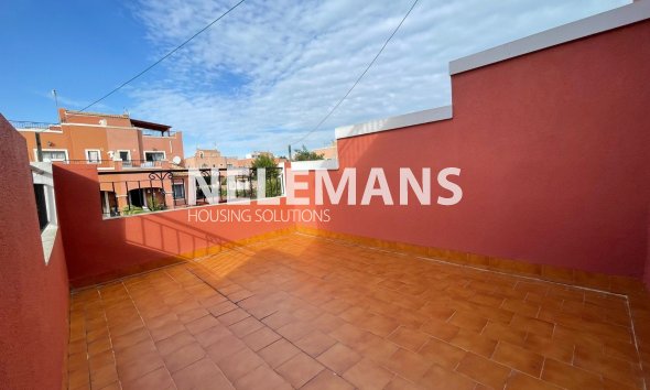 Reventa - Semi Detached - Los Montesinos - Centro