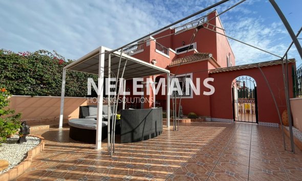 Reventa - Semi Detached - Los Montesinos - Centro