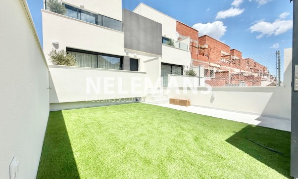 Neubau  - Semi Detached - Cox