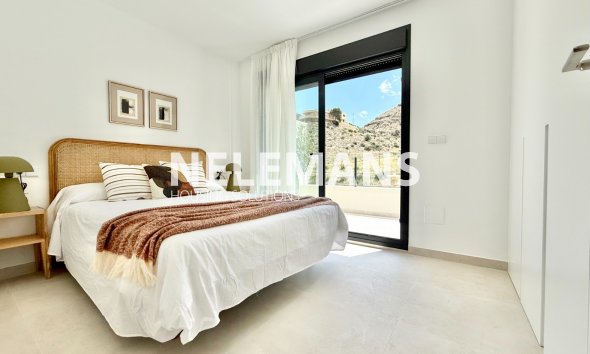 Neubau  - Semi Detached - Cox