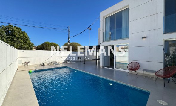 Bestaande Bouw - Geschakelde woning - Los Alcazares