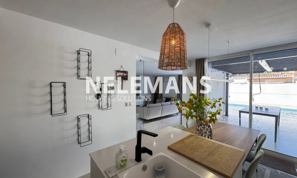 Bestaande Bouw - Geschakelde woning - Los Alcazares