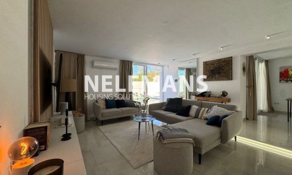 Bestaande Bouw - Geschakelde woning - Los Alcazares