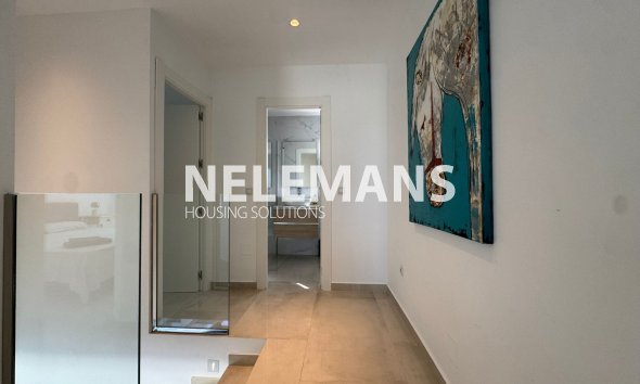 Bestaande Bouw - Geschakelde woning - Los Alcazares