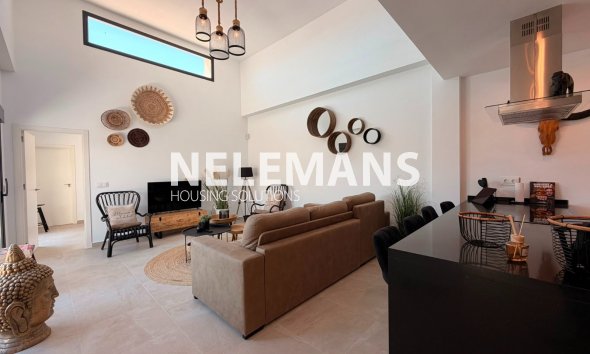 Reventa - Semi Detached - Daya Nueva