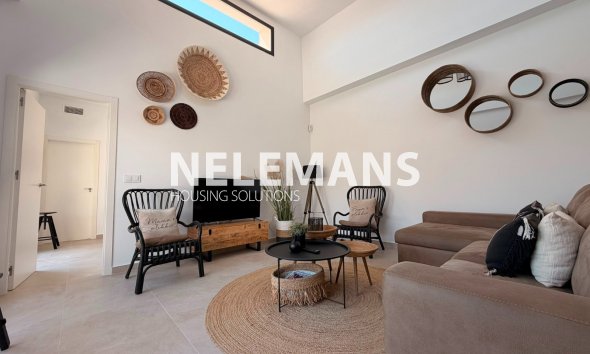 Reventa - Semi Detached - Daya Nueva