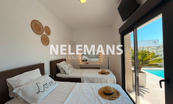 Reventa - Semi Detached - Daya Nueva