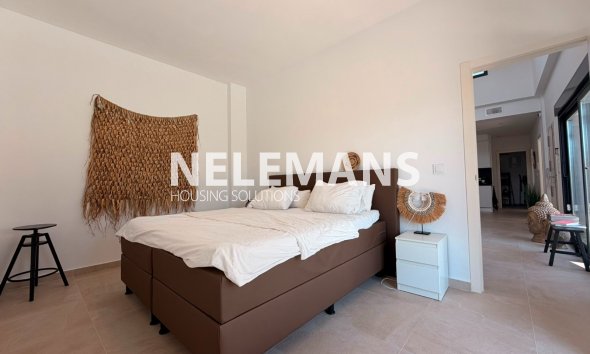 Reventa - Semi Detached - Daya Nueva