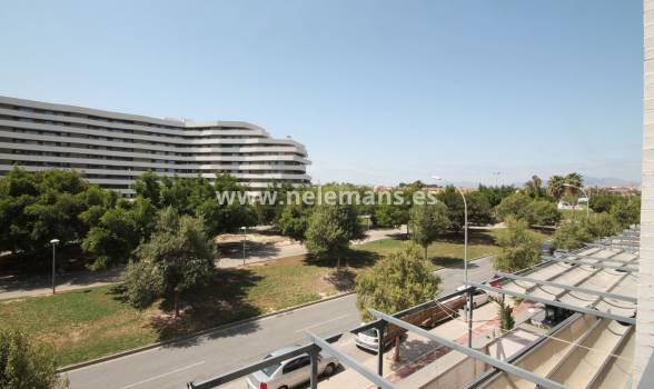 Appartement - Bestaande Woningen - Alicante - Alicante